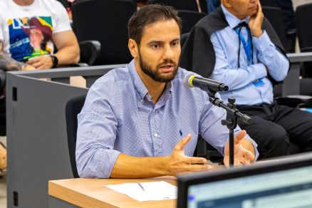 O delegado Edmundo F�lix de Barros Filho, em depoimento no J�ri em Nova Mutum