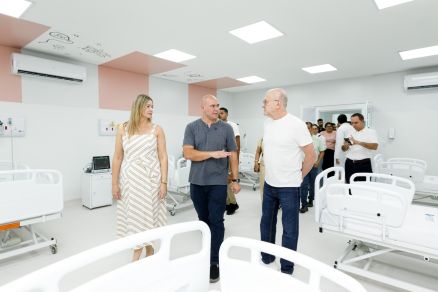 O prefeito Abilio Brunini e o vice-governador Otaviano Pivetta anunciaram R$ 20 milh�es para ajudar despesas da sa�de do munic�pio