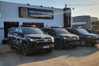 PC fecha ponto de venda de drogas e apreende adolescentes