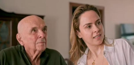 Ana Paula Renault, 44