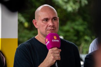 Abilio diz ser contra reajuste da tarifa de �gua e avalia acionar TJ