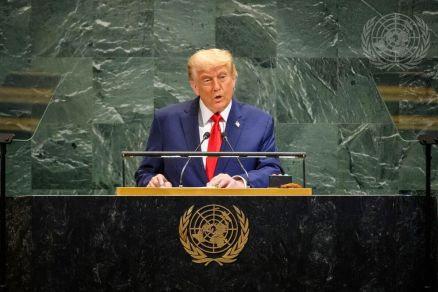 O presidente norte-americano Donald Trump, que tem deportado imigrantes 