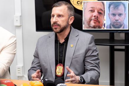 O delegado Jo�o Paulo Firpo falou sobre opera��o; Fabr�cio Campana e Marcelo Rodrigues de Arruda (detalhe) foram alvos