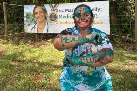 Maria Gabrielly Caldeira passou em 1� lugar de Medicina na UFMT 
