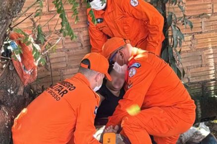 A foragida foi socorrida pelo Corpo de Bombeiros ap�s se ferir