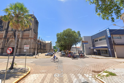 Cl�udio de Souza Campos foi morto enquanto dormia na cal�ada de Banco 