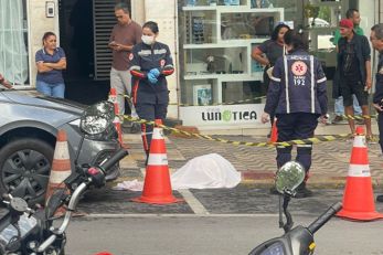 Idosa morre ao cair de pr�dio hist�rico no Centro de Cuiab�