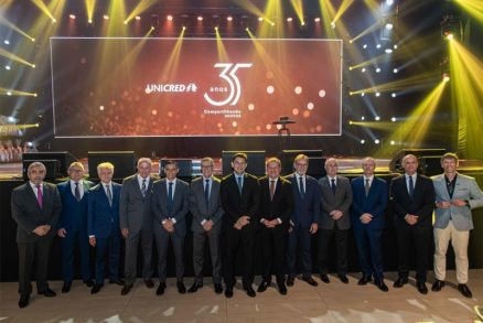 Os 41 m�dicos fundadores foram chamados ao palco e reconhecidos