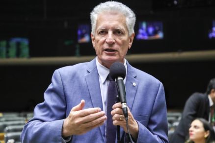 O deputado federal  Rog�rio Correia, que divulgou imagem falsa