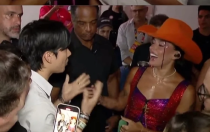 Influenciador coreano encontra Ana Castela ap�s cantadas nas redes