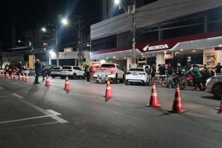 Opera��o realizada na Avenida Isaac P�voas, bairro Goiabeiras, em Cuiab�