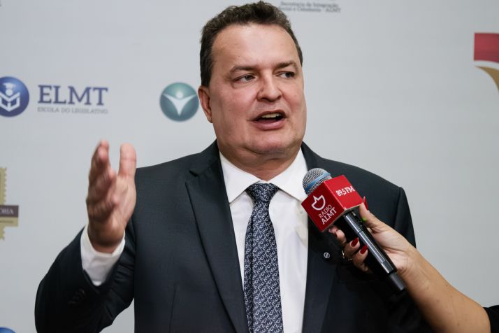 Max admite apoio da AL para cria��o de cidade: 