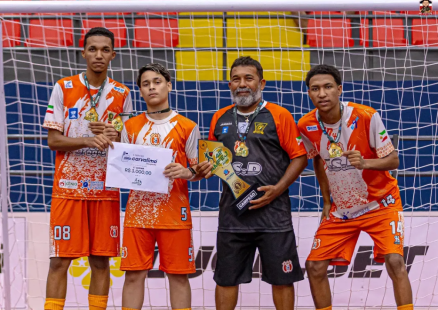 Atletas do projeto Futsal Sem Drogas conquistam t�tulos ap�s incentivos do Governo de Mato Grosso 