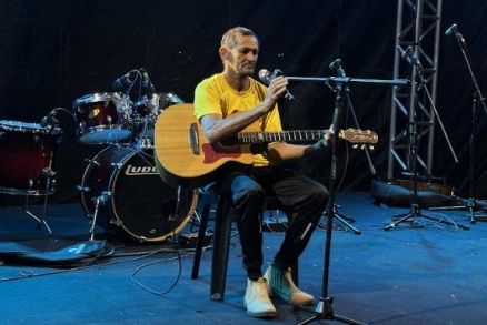 Show da Banda Ellus Evolution anima p�blico em evento no Pedra 90 nesta sexta