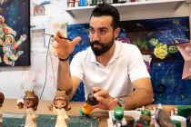 O artista que transformou f� e pop art em marca pr�pria em MT