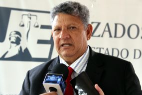 CNJ mant�m afastamento de desembargador de MT