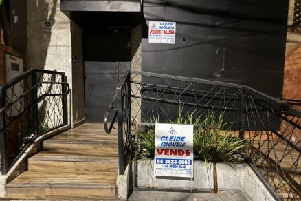 Ponto comercial da Jymmy Burguer, em Cuiab�, j� n�o exibe mais a placa do restaurante e est� dispon�vel para venda ou loca��o