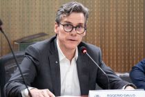 MT anuncia aux�lio para conter aumento no pre�o do diesel 