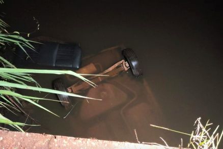 Carro foi encontrado submerso em rio de Santo Ant�nio de Leverger 