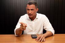 �Lula est� cercado de esc�ndalos; o PT exala cheiro de podrid�o�