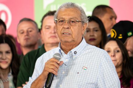 O senador Jayme Campos � pe�a fundamental na elei��o ao Governo em outubro