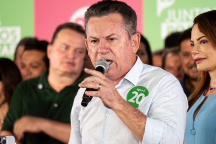 O governador Mauro Mendes, que disse que Pedro Taques atacou sua fam�lia