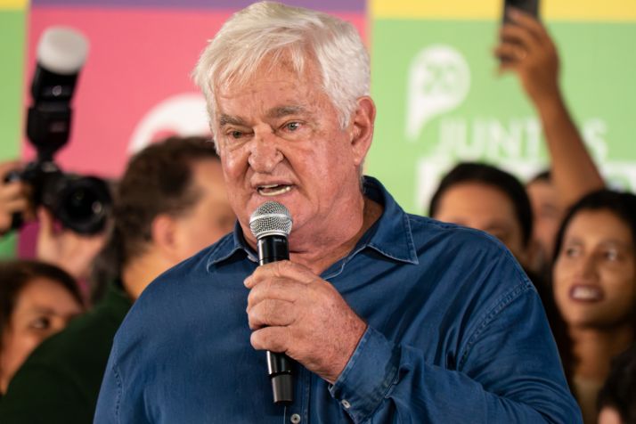 Galvan avan�a em conversa com Max e tenta se filiar ao Podemos