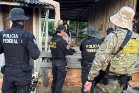 Justi�a bloqueia R$ 11,3 mi de ind�genas por garimpo ilegal 