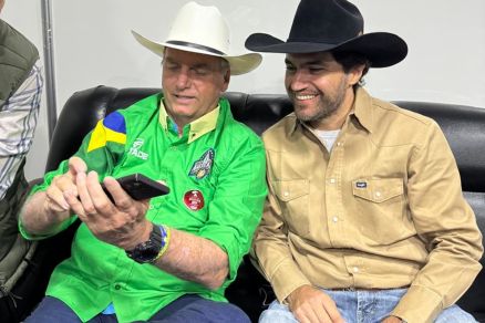 O ex-presidente Jair Bolsonaro e o empres�rio Thiago Boava