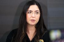 Menor foi estrangulada com macac�o da cunhada, diz delegada