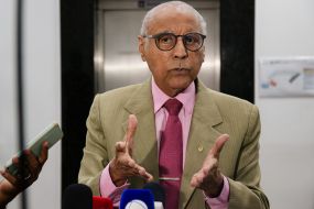 J�lio v� Uni�o enfraquecido sem candidato: 