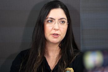 Menor foi estrangulada com macac�o da cunhada, diz delegada