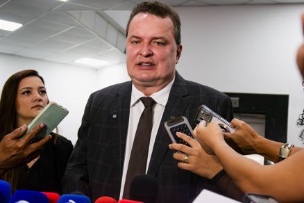 O presidente do Podemos em Mato Grosso, Max Russi, disse que candidatos querem Galvan no partido