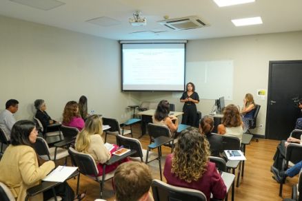 Equipes avaliam possibilidades de melhoria em produtos e servi�os certificados