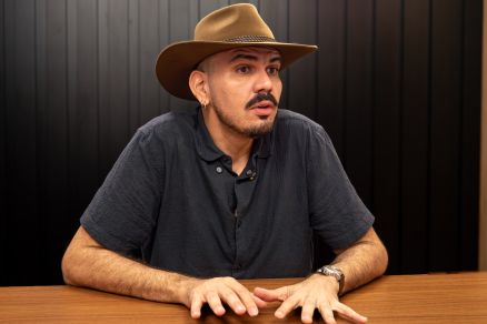 Cantor e compositor, Henrique Maluf, que falou sobre sua obra e futura turn�