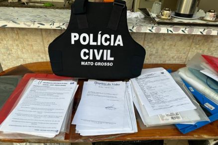 Pol�cia cumpriu mandados de busca e apreens�o contra as suspeitas