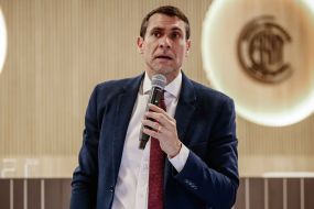 Empres�rio faz acordo de R$ 250 mil e se livra de condena��o 