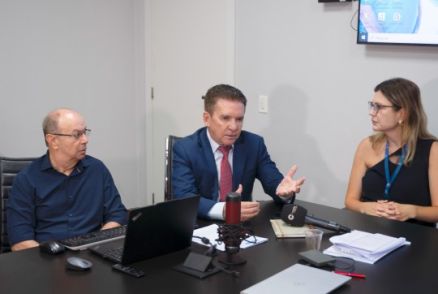 O presidente do TCE-MT, conselheiro S�rgio Ricardo, realizou visita in loco � unidade de sa�de nesta quarta-feira