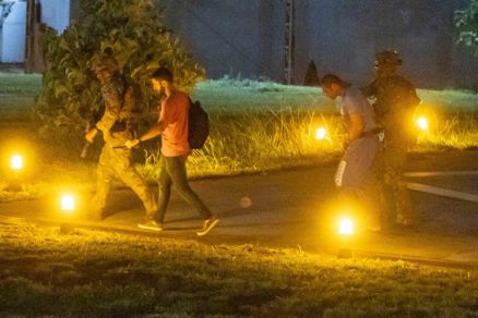 Daniel Vorcaro durante transfer�ncia da Penitenci�ria Federal de Bras�lia