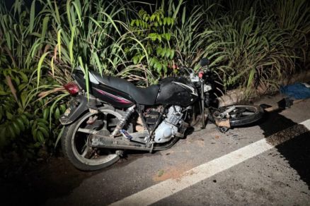 O motociclista n�o resistiu aos ferimentos e morreu no local 
