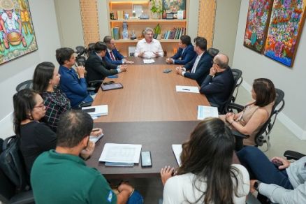O TCE-MT recebeu representantes da SES-MT e do HCan nesta segunda-feira