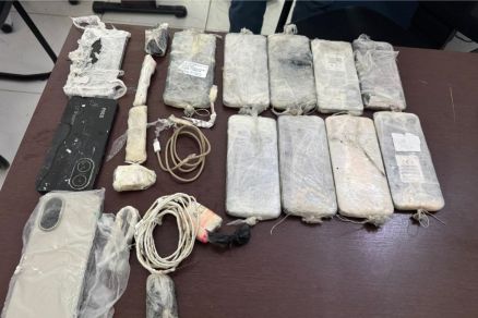 Celulares apreendidos na Penit�ncia Feminina Ana Maria do Couto e na Penit�ncia Central do Estado