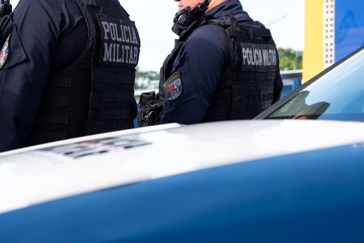 Homem invade casa e estupra crian�as e m�e em MT 