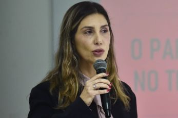 Ju�za mant�m pris�o de PM e esposa acusados em esquema