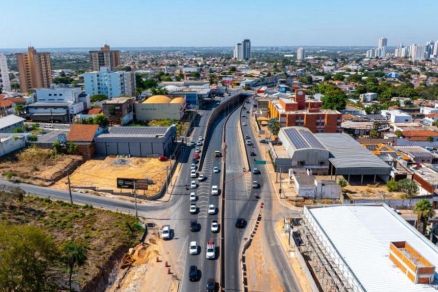 Trecho da Avenida Miguel Sutil, em Cuiab�