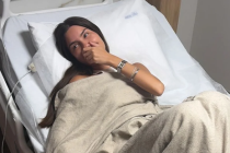 Ex-BBB Thais Braz � internada e revela complica��o de sa�de