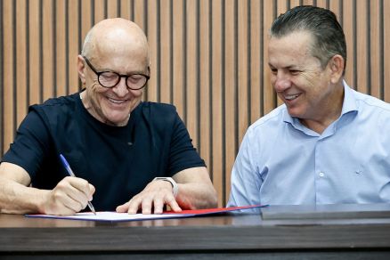 O governador Mauro Mendes e o vice, Otaviano Pivetta: troca de comando