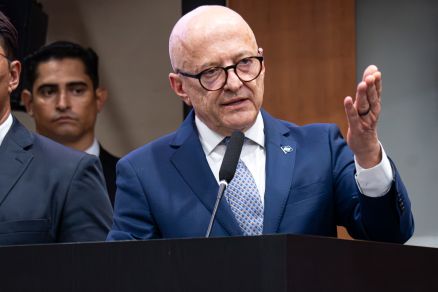 O governador Otaviano Pivetta, que defendeu presen�a feminina na gest�o