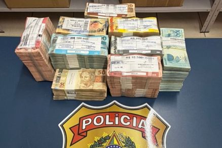 Dinheiro apreendido pela PF em a��o em Alto Gar�as