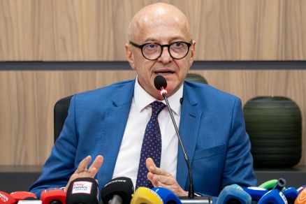 O governador Otaviano Pivetta, que fez an�ncio de fim do fundo